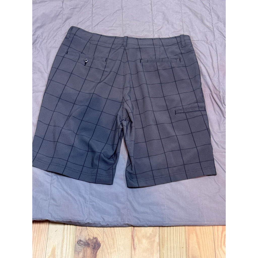 PGA Tour Shorts with Media Pocket in Gray Check Size 36 Golf Leisure