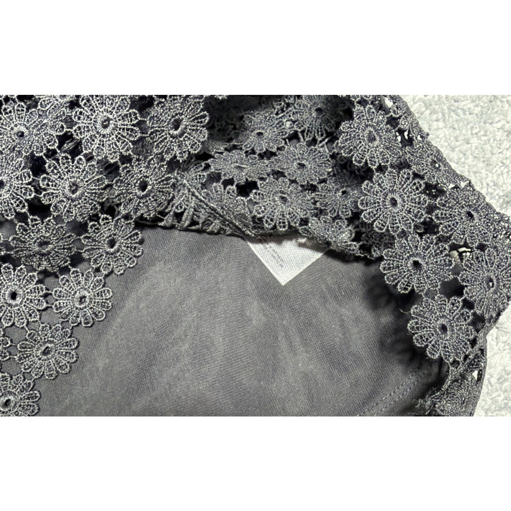 EXPRESS Black Floral Crochet Semi-Sheer Lined Casual Top Women's XS New