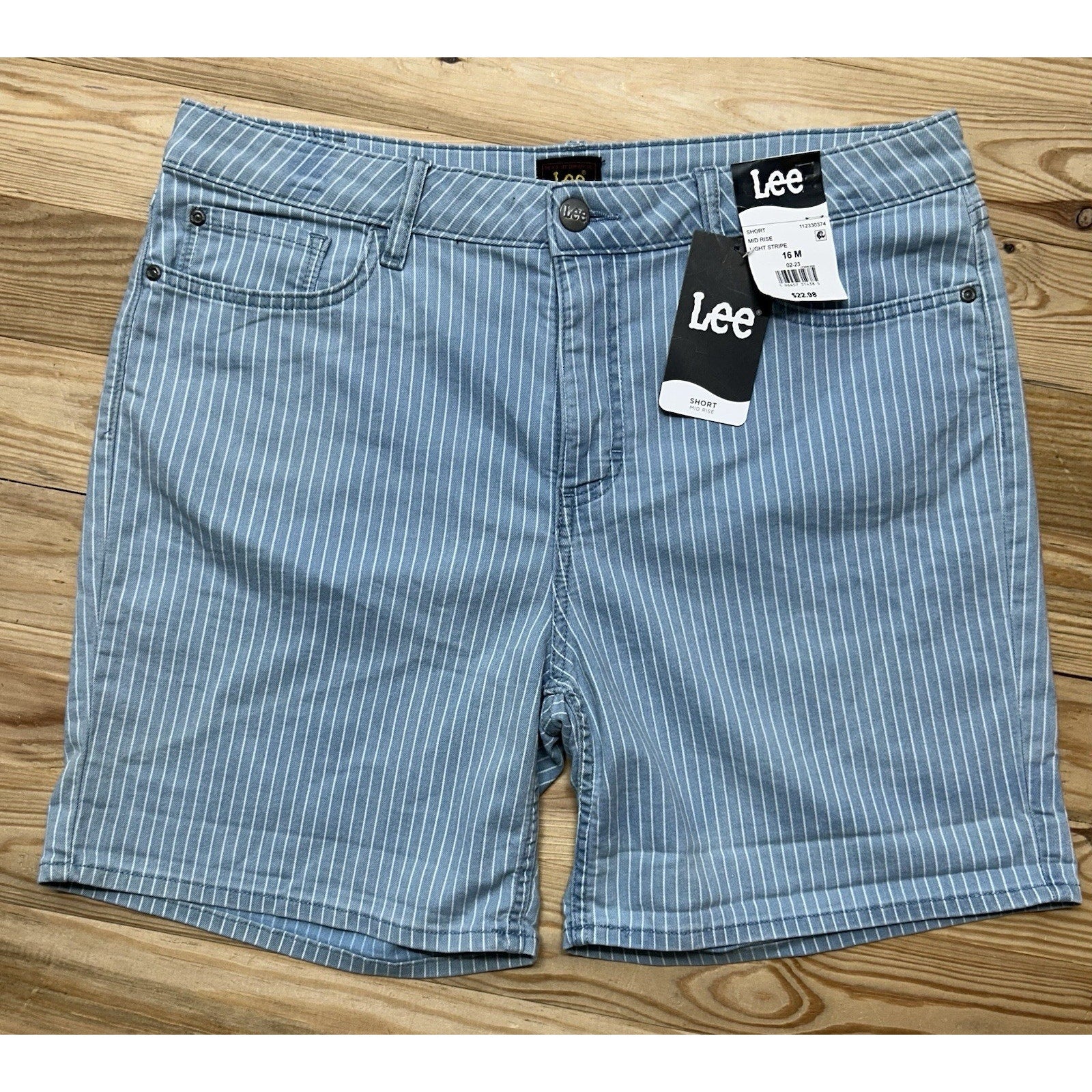 Riders By Lee Women SZ16M Stretch Mid Rise Denim New W/Tag Short- Summer Casual.