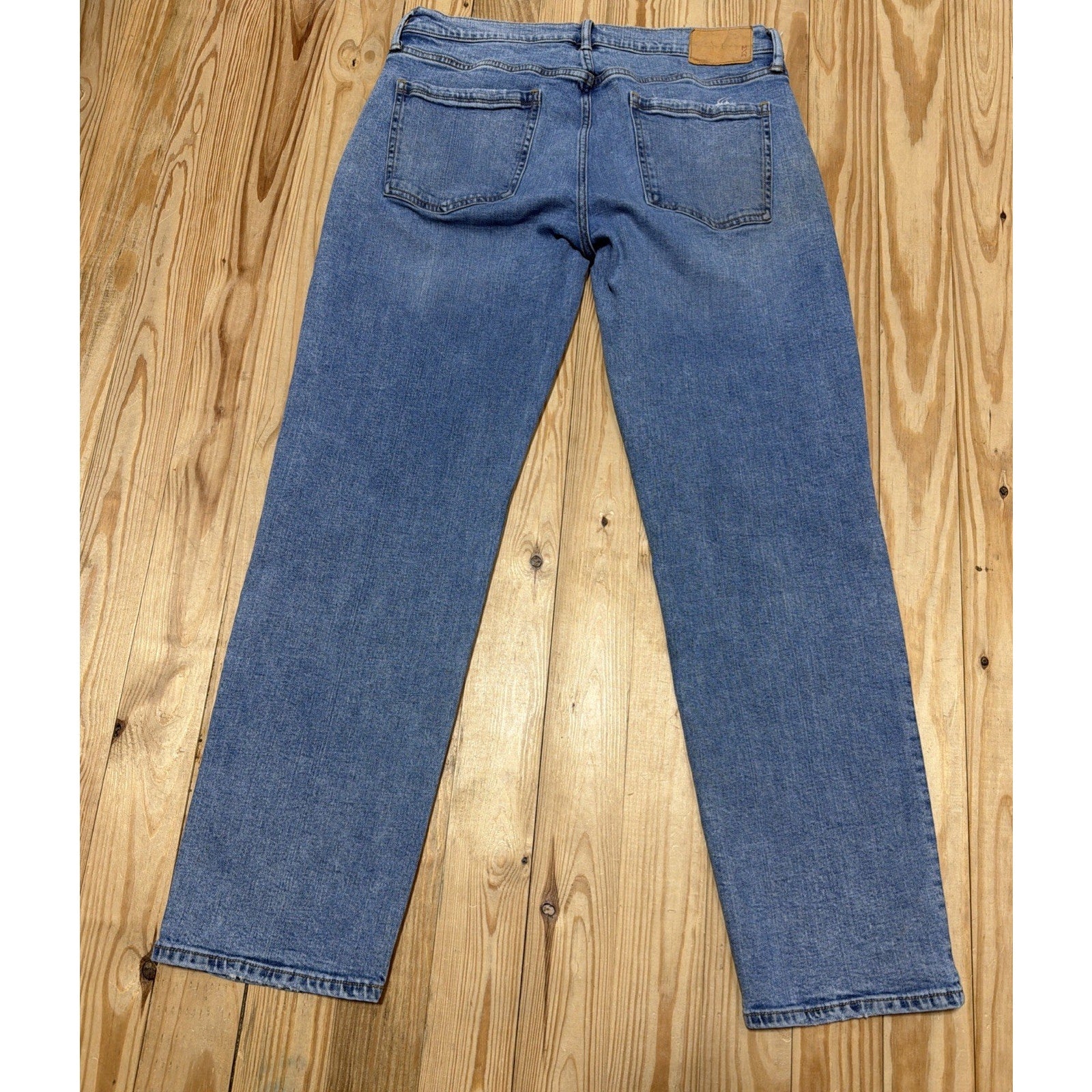 Mutual Weave Jeans Men's 34x32 Medium Blue Denim The Relaxed Cotton Stretch