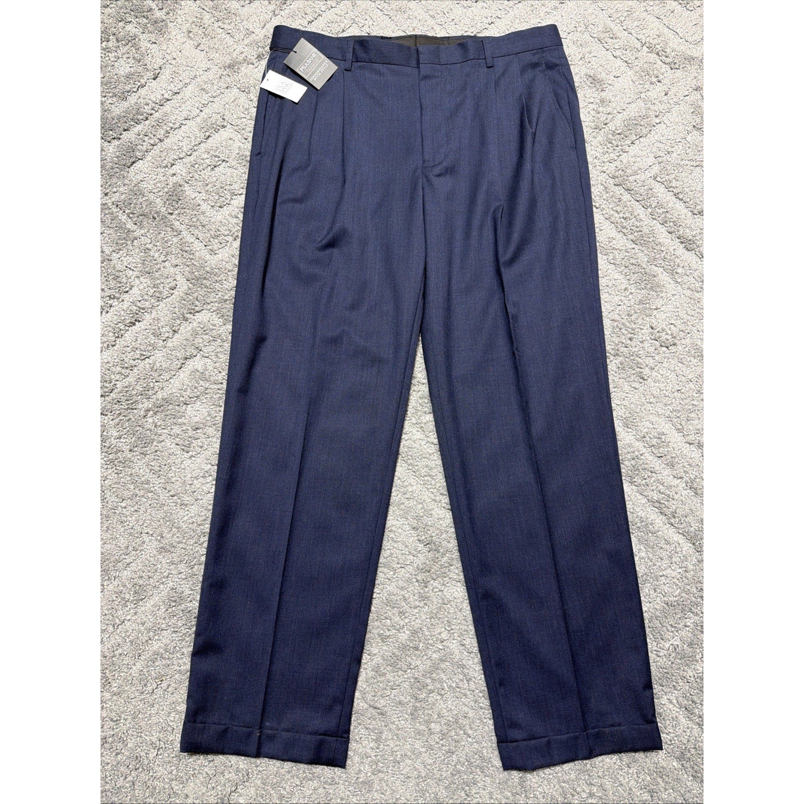 Jos A Bank 100% Wool Traveler Dress Pants Pleated Cuffed Mens Navy Cuff 38x32