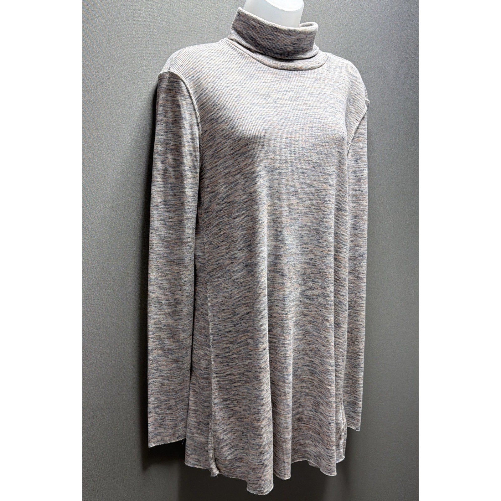 WE THE FREE PEOPLE Pullover Womens Small Heather Gray Stone Cold Split Back Top