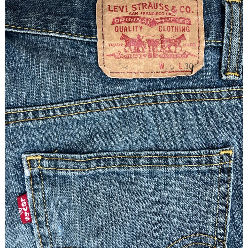 Vintage Levi's Slim Taper Denim Jeans 30x30 Med-Wash Red Tab