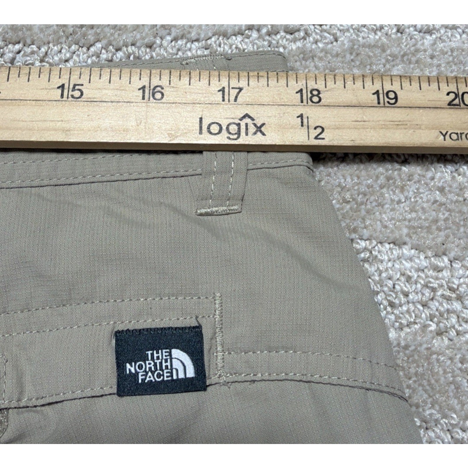 THE NORTH FACE Men's Horizon Nylon Cargo Utility Hiking Shorts Beige Size 36