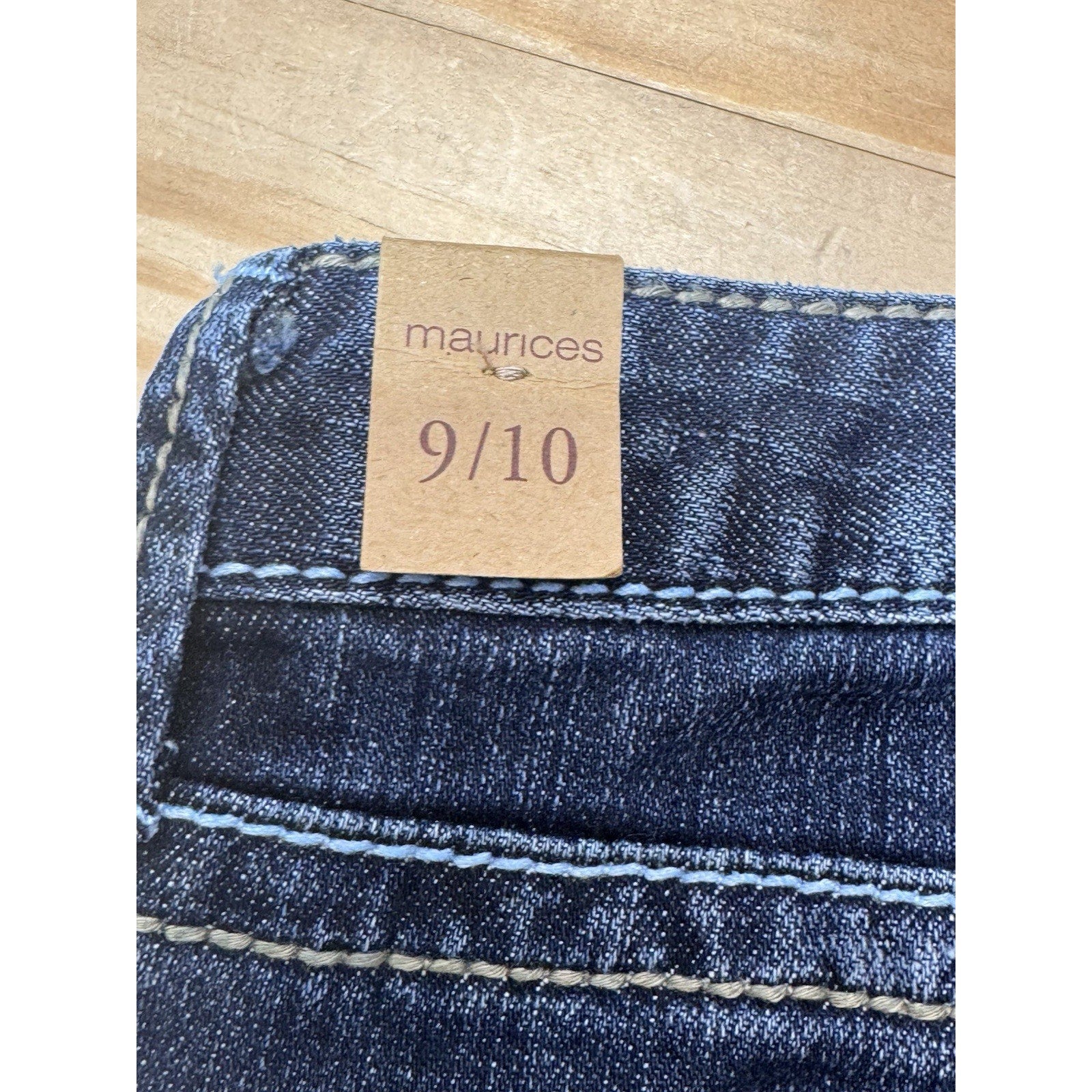 Maurices Dark Wash Distressed Capri Cropped Low Rise Jeans Women’s 9/10 NWT