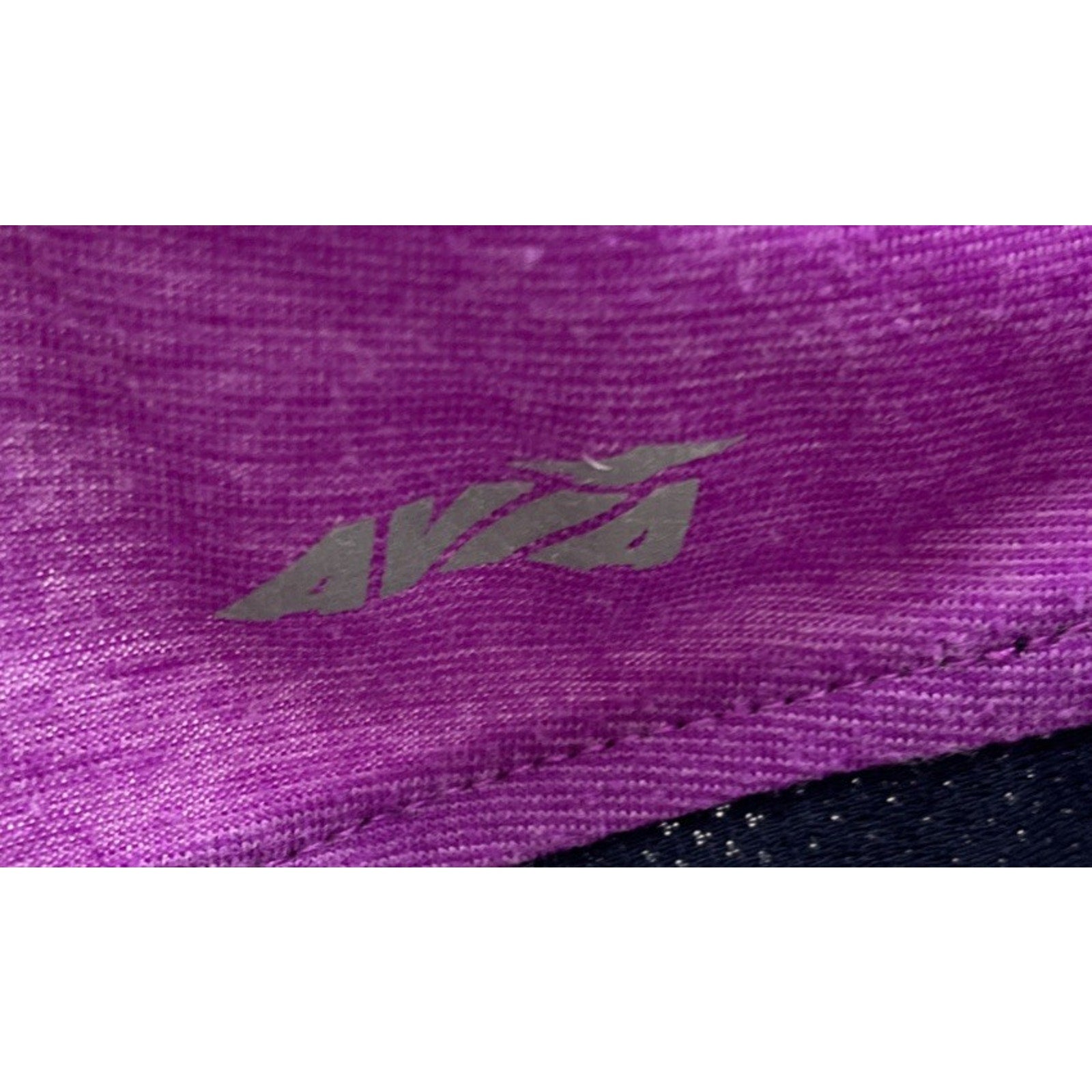 AVIA Estilo Shirt Thumb Hole Stretch Athletic LongSleeve Women M
