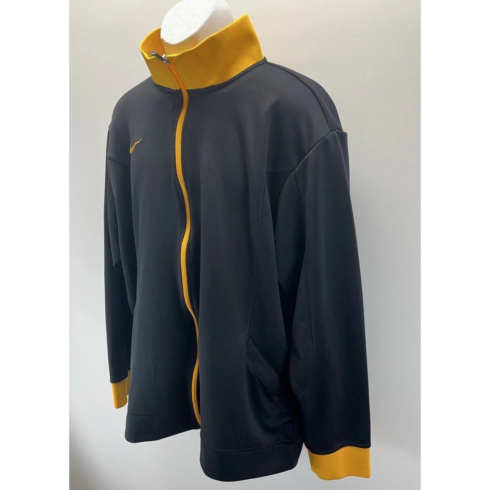 Nike Dri-FIT Track Jacket Men XL Black Gold Full Zip Athletic Training Vintage