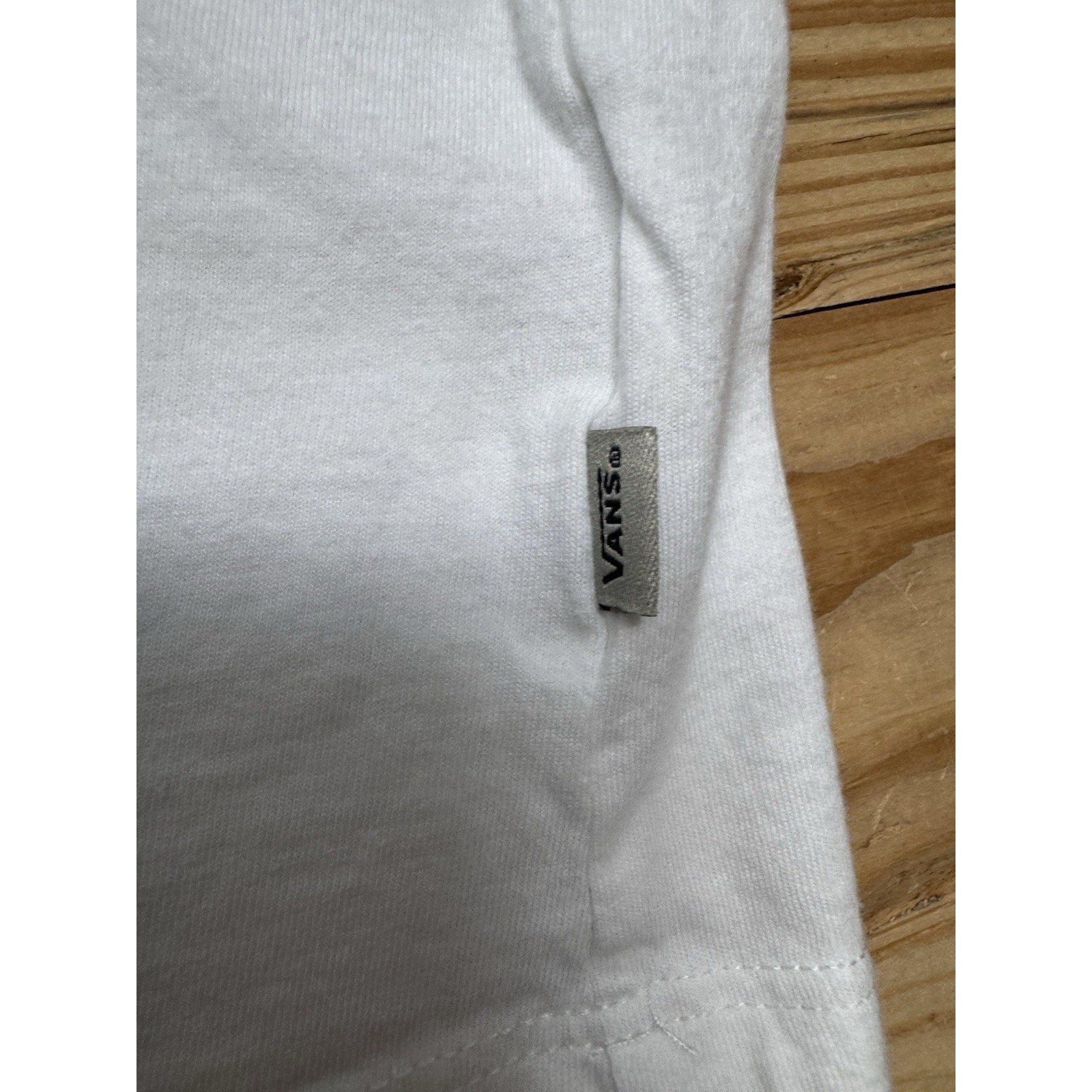 Vans White & Black Raglan Sleeve T-Shirt Boys Size Small Red Felt Logo Lettering