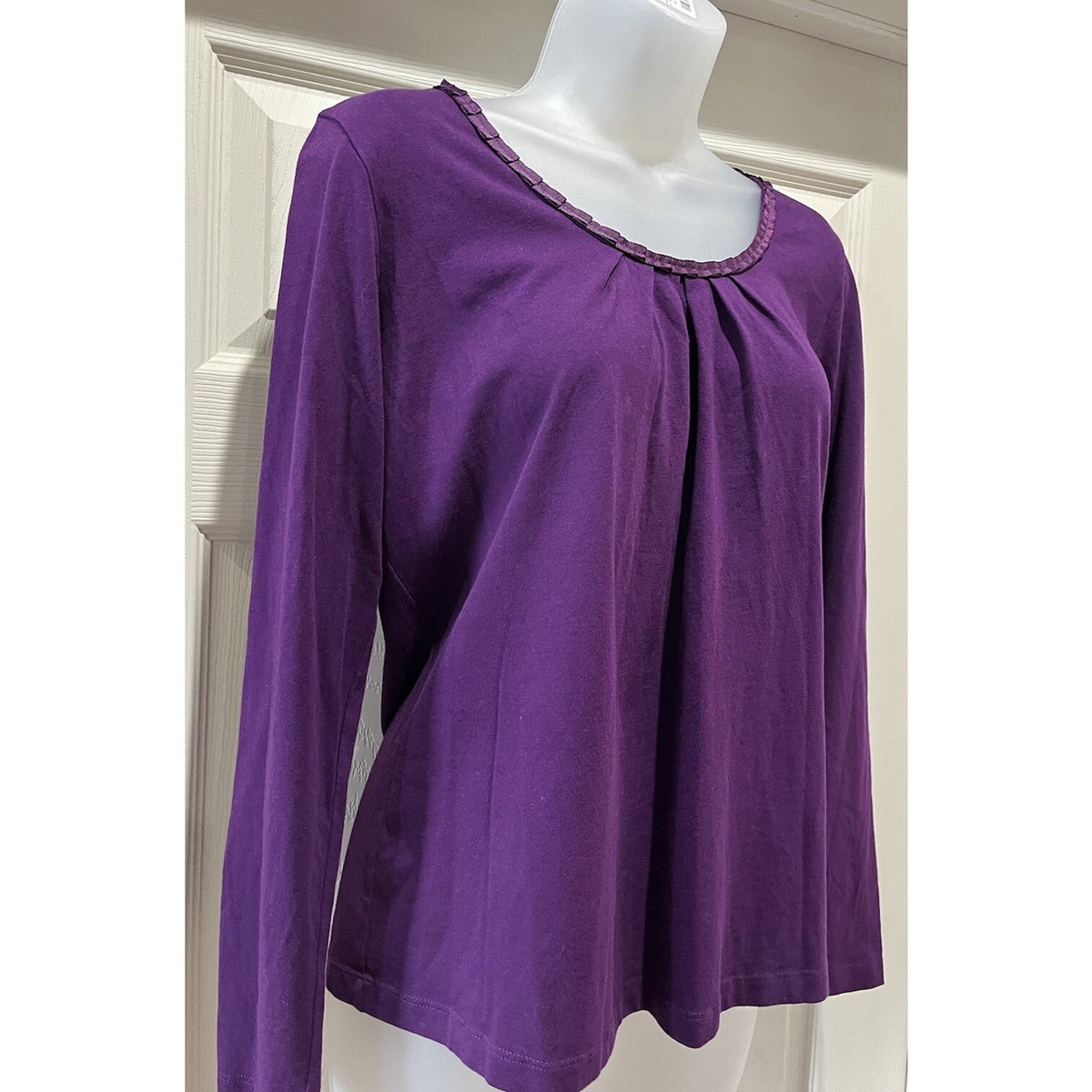 St Johns Bay Womens Purple Solid Long Sleeve Shirt Size Small Pleated Collar