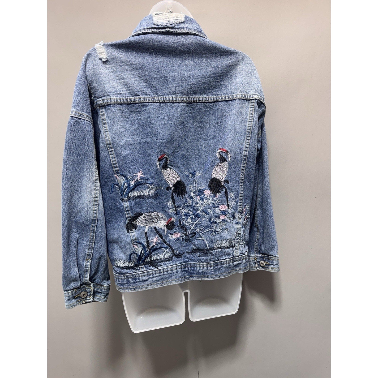Crane Embroidered Blue Button-up Denim Jacket Destressed Detailing Women’s L