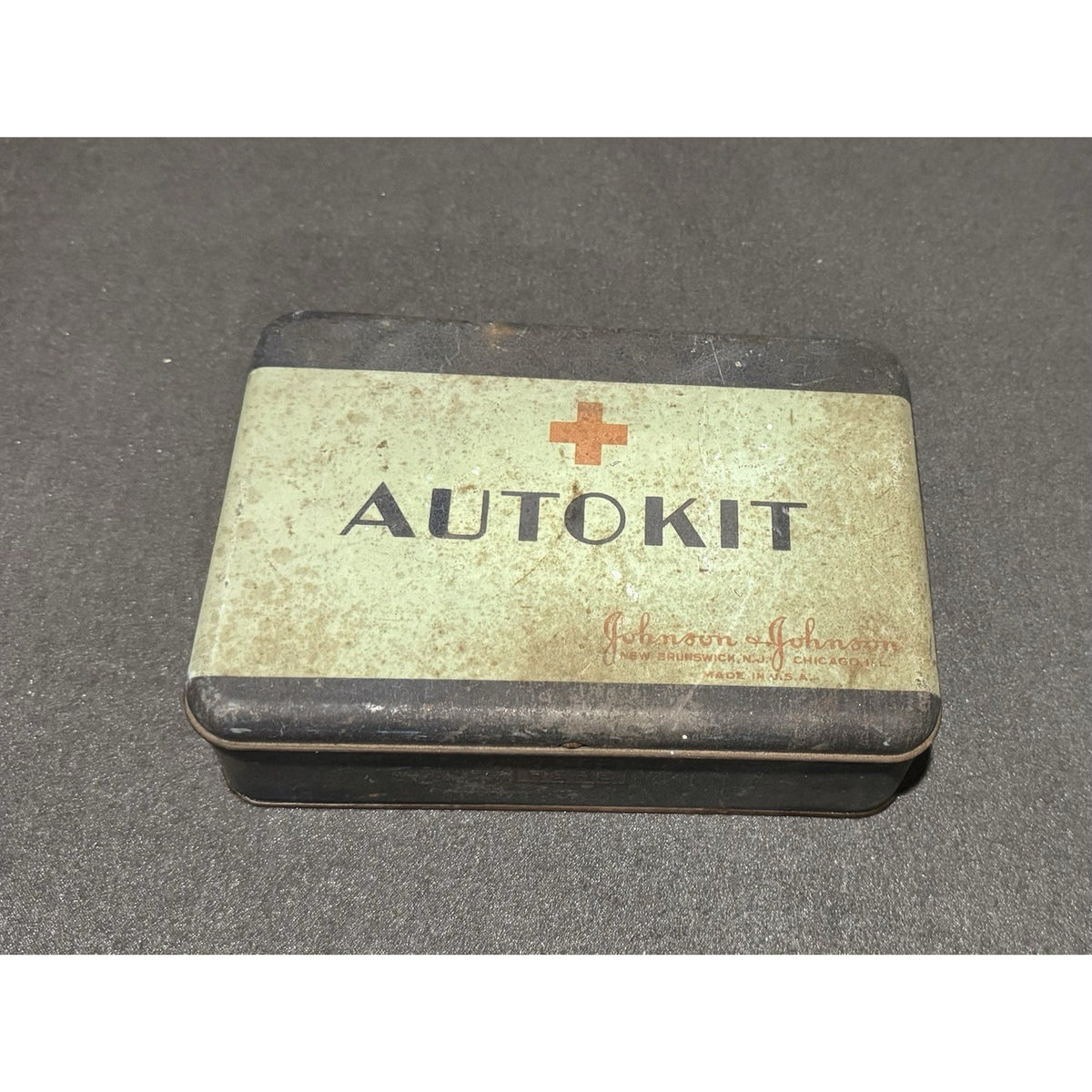 Johnson & Johnson Autokit Metal First Aid Tin Blue/Beige Medicine Made in USA