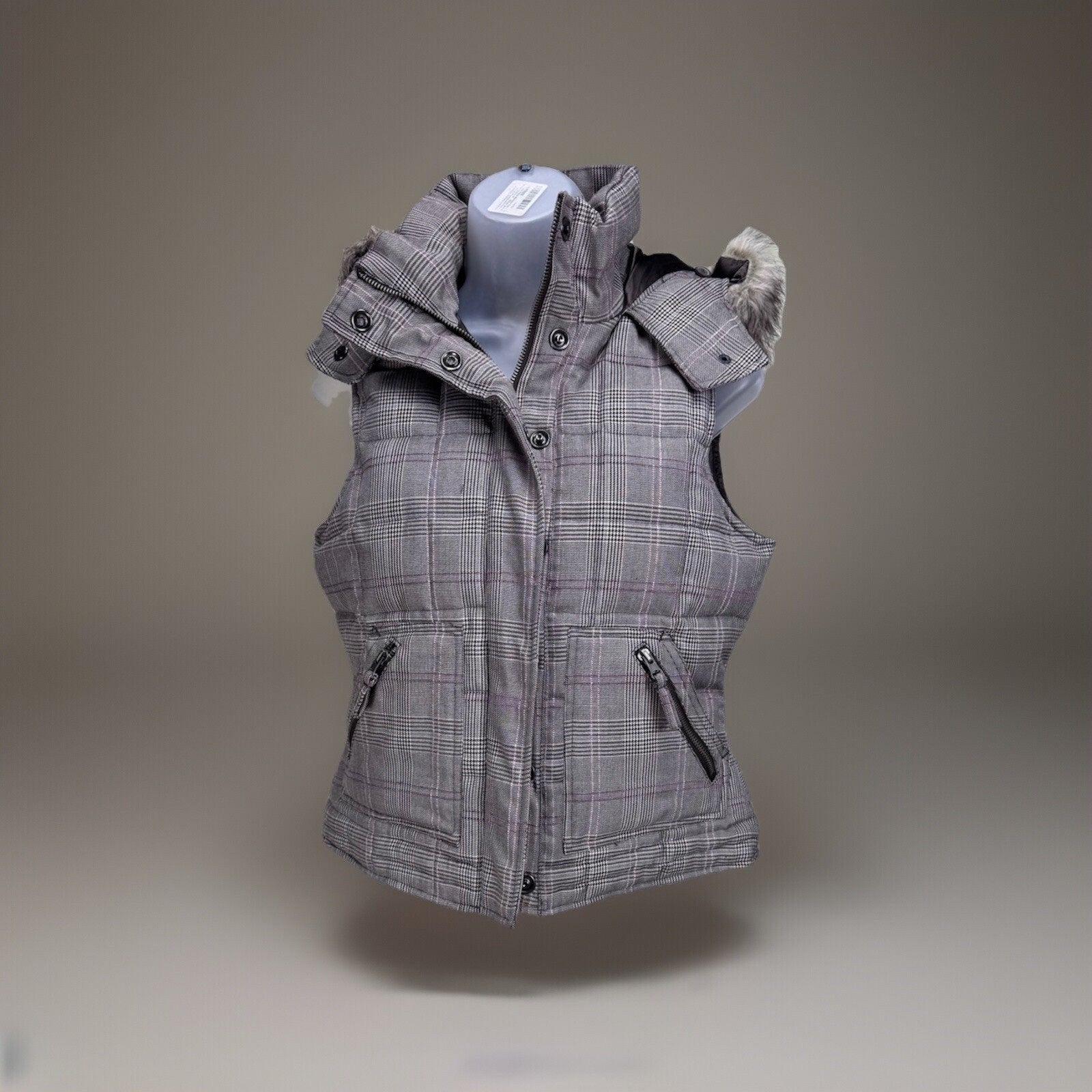 Aeropostale Plaid Down Puffer Vest Jacket Faux Fur Trim Hood Size Women’s Medium