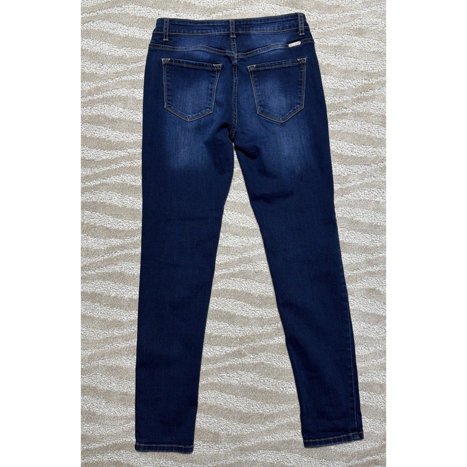 KanCan Los Angeles Mid Rise Dark WASH Skinny Denim Jeans Cut # 3672 Size 7/27