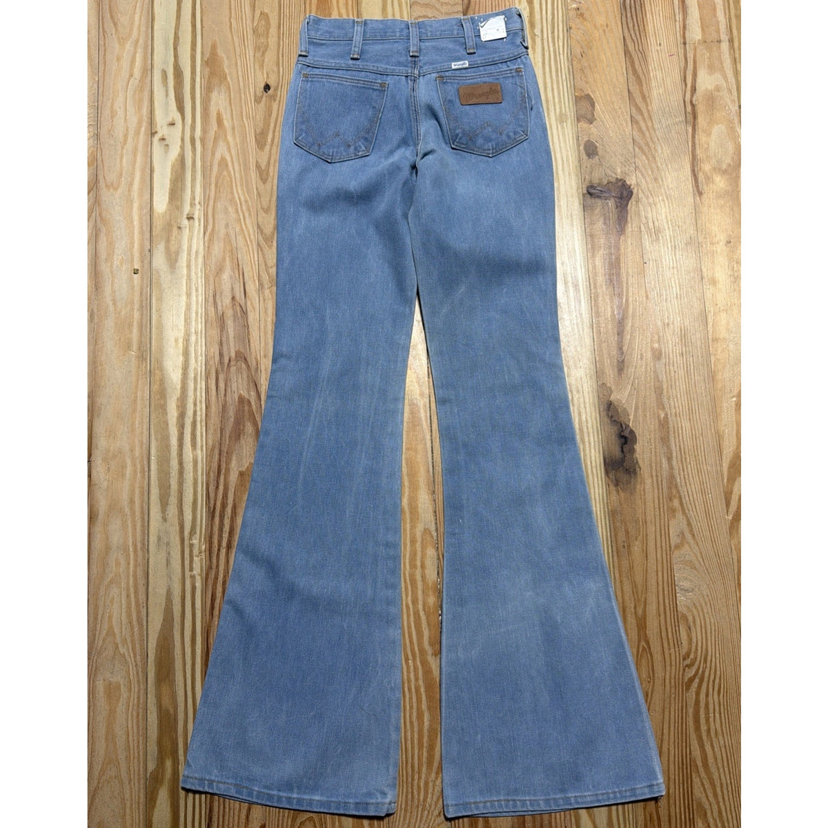 Vintage Wrangler Womens 27x36 High Rise Bell Bottom Flare Jeans Light Wash USA