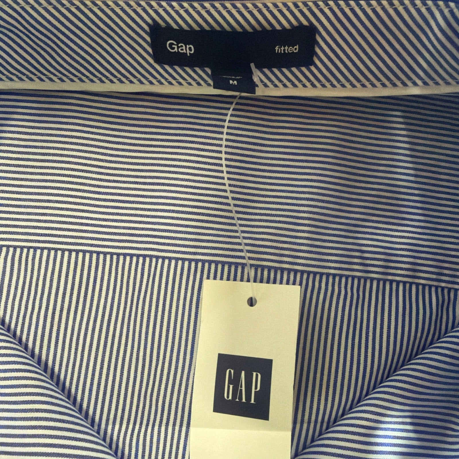 New GAP Women Fitted Blue & White Striped Button Up Shirt Long Sleeve NWT 2009