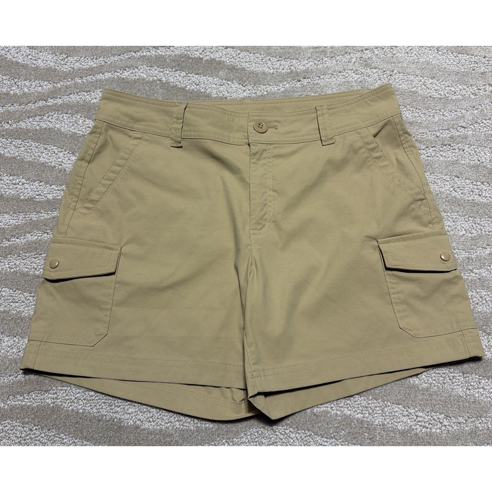 Eddie Bauer Women's Hiking Utility Cargo Pocket Shorts Khaki Stretch Sz 8 NWOT