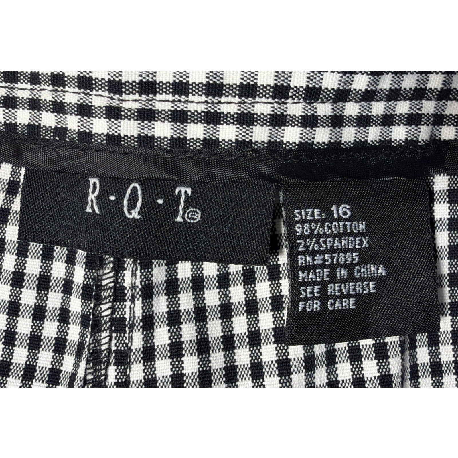 R-Q-T Women's Relaxed Capris SZ 16 Black & White Checkered New With Tags
