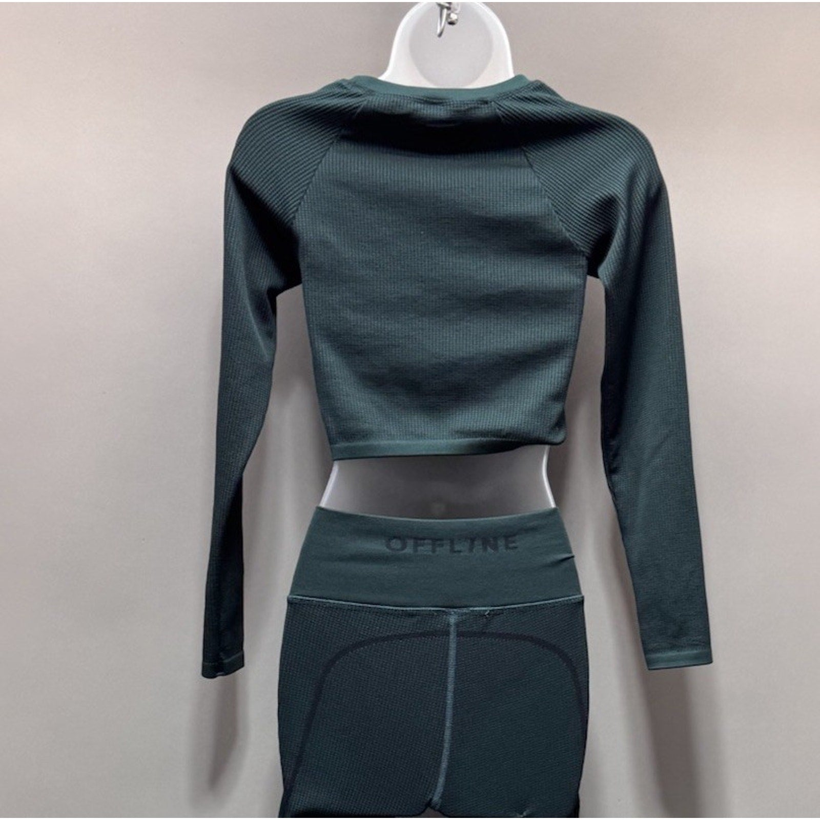 Offline by Aerie Green Seamless Cable Round Neck And Leggings Set Women’s S/M