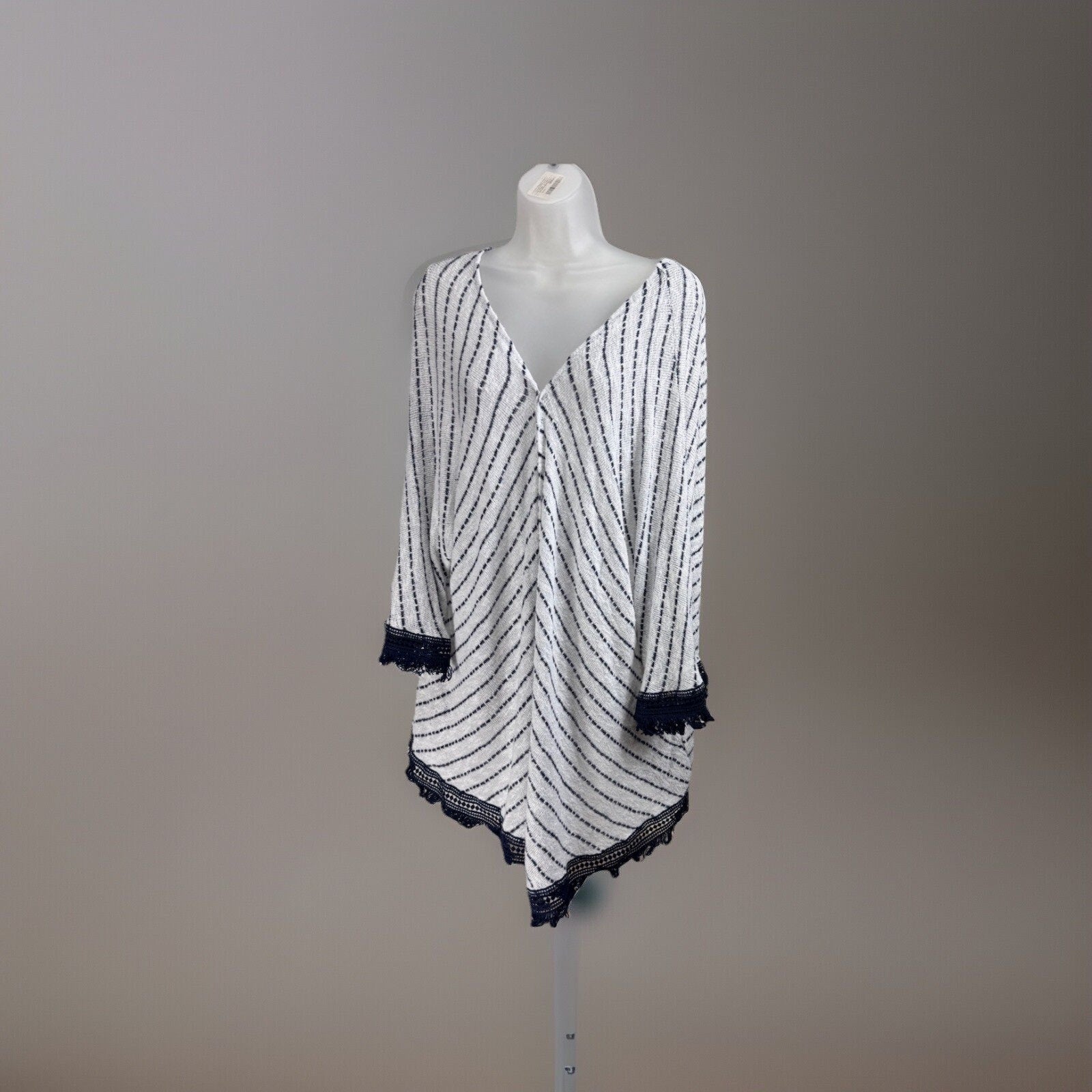 Lee Women’s Cardigan Knitted Blue & White Sweater Plus Size 2X Tassels