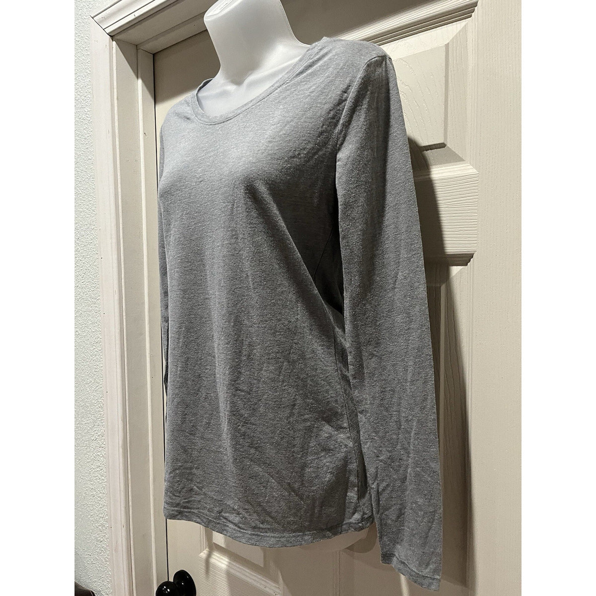 NOBO No Boundaries Women's Sz L Gray Ribbed Knit Long Sleeve Fitted T Shirt