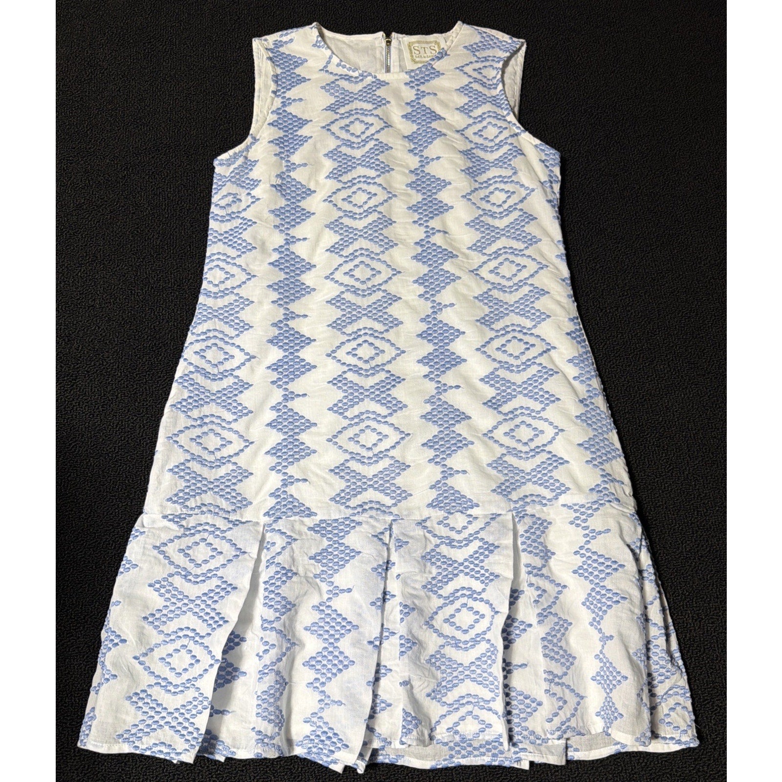 NWT STS Sail to Sable White Hydrangea Embroidered Shift Dress XS $218