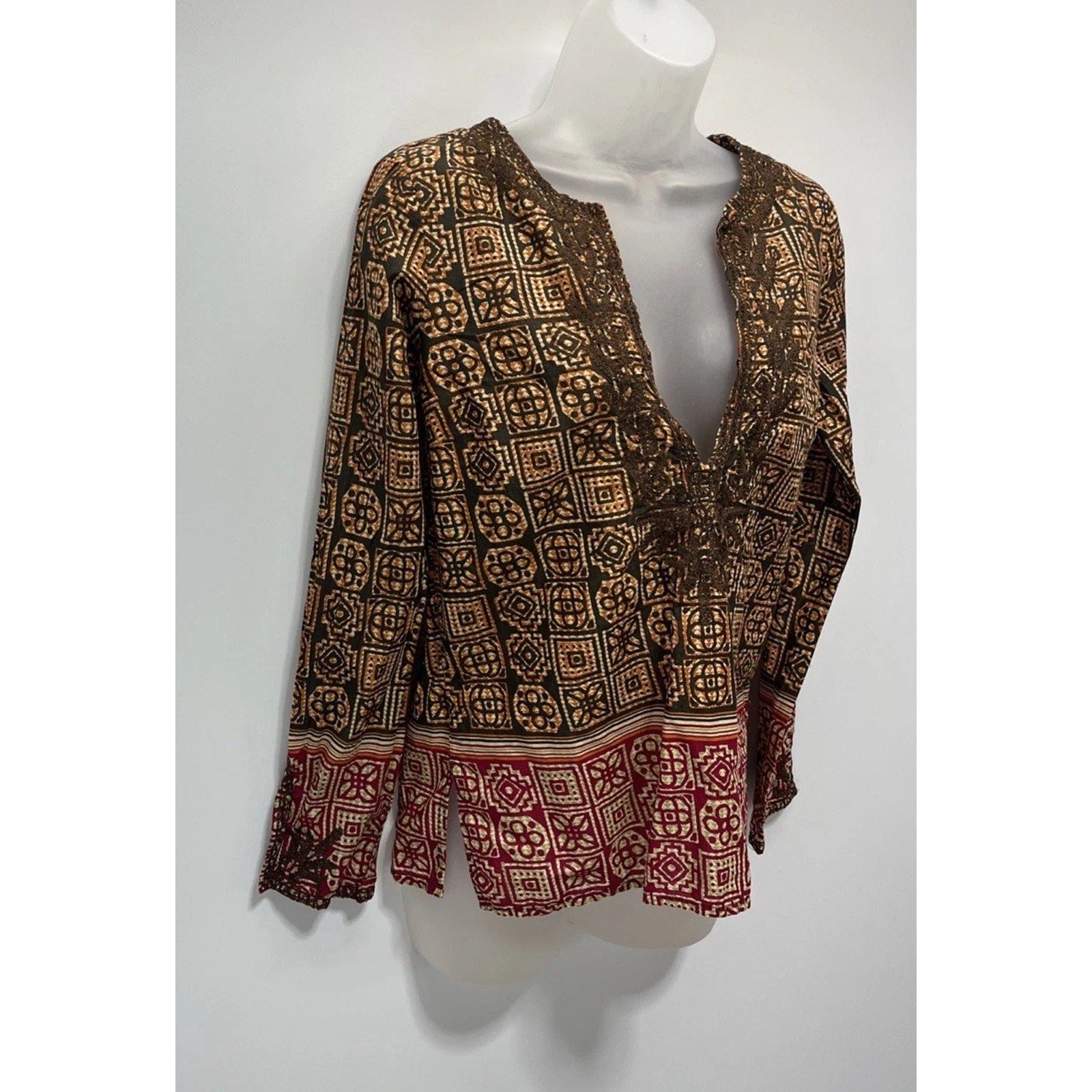 Old Navy Womans Easy Fit Blouse Deep V-Neck Printed L/S Size S