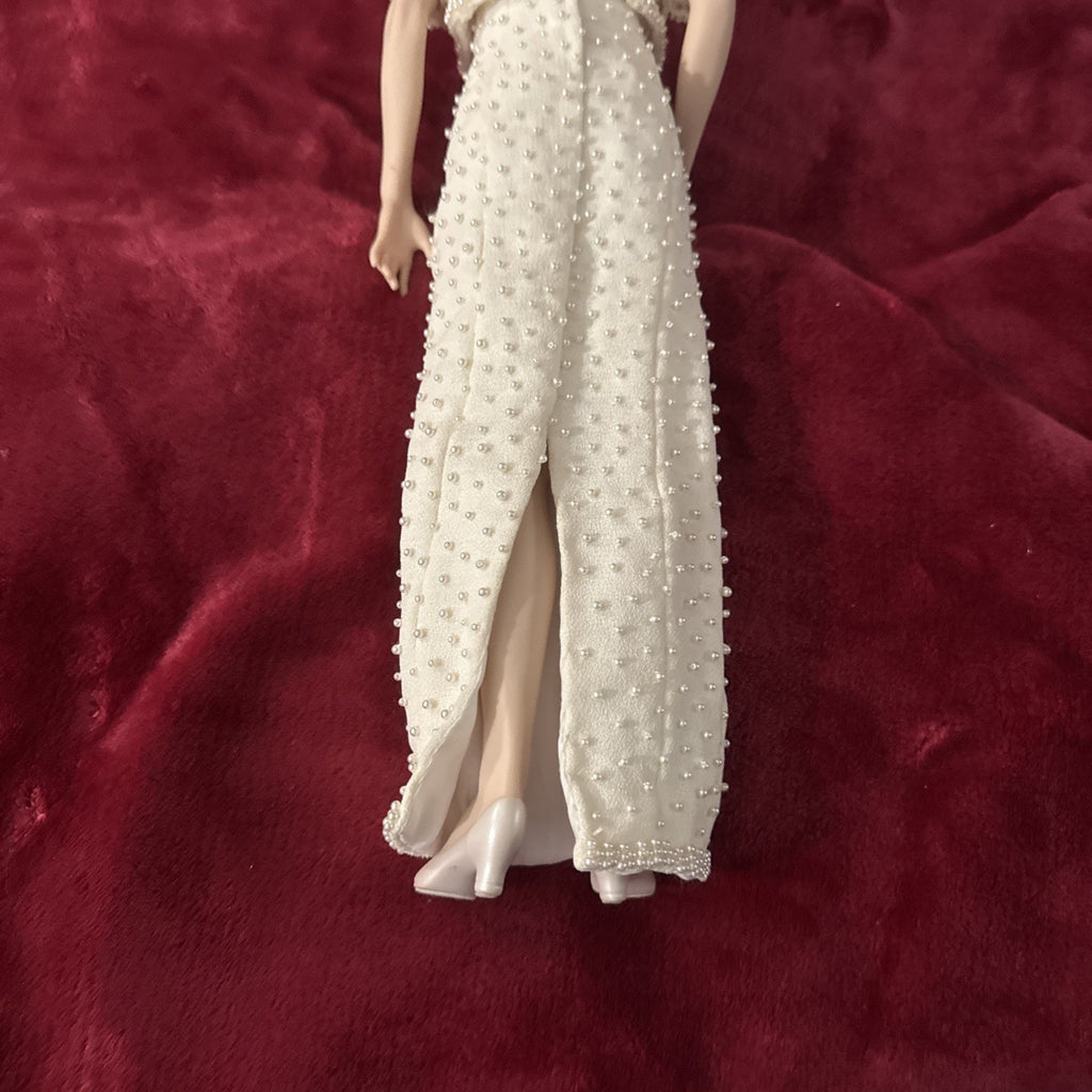 Diana Princess Porcelain Portrait Doll - Franklin Mint, White Pearl Dress