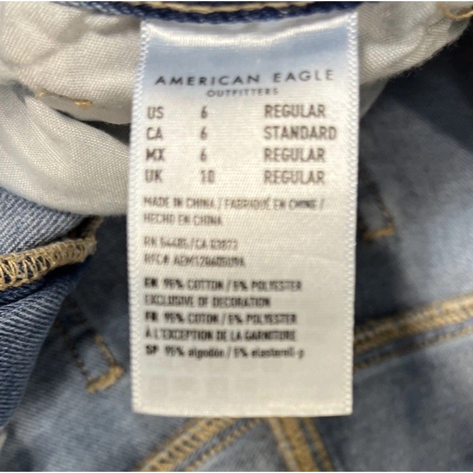 AE AMERICAN EAGLE MOM JEAN STRETCH WOMENS JEANS SIZE 6