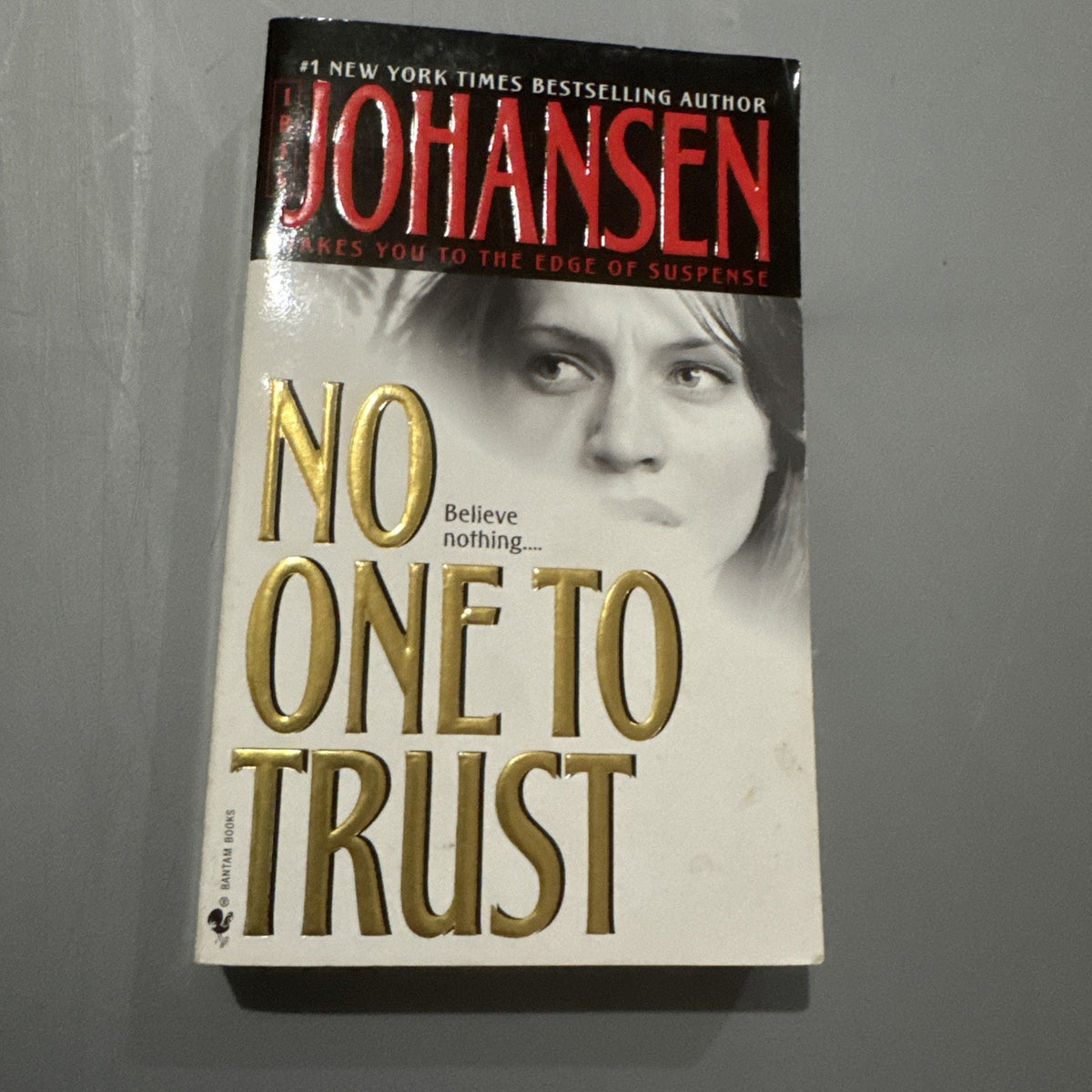 Iris Johansen No One to Trust Paperback Suspense Fiction Novel Adults Bantam