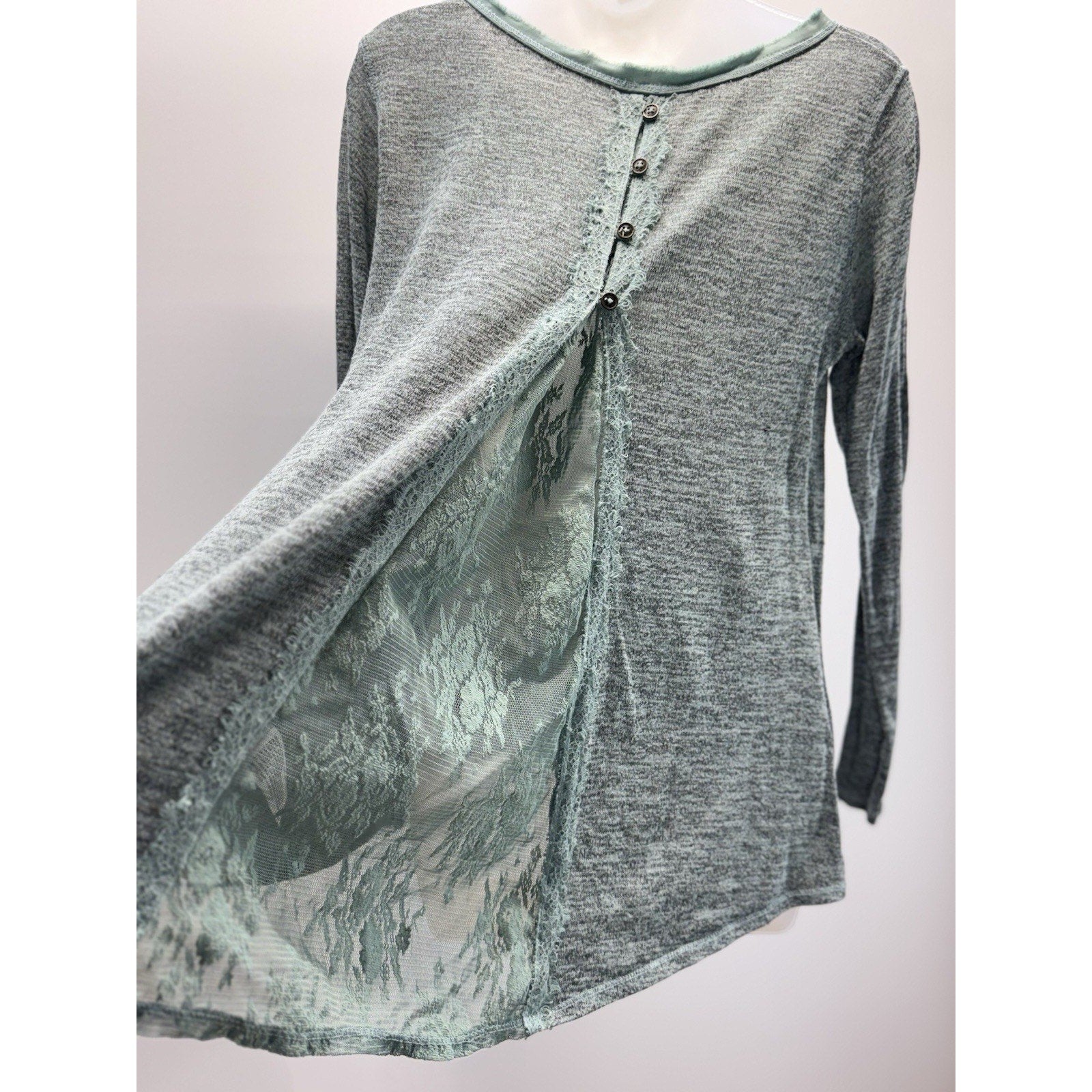 Xhilaration Womens L Gray with White Lace Trim Long Sleeve Shirt Blouse