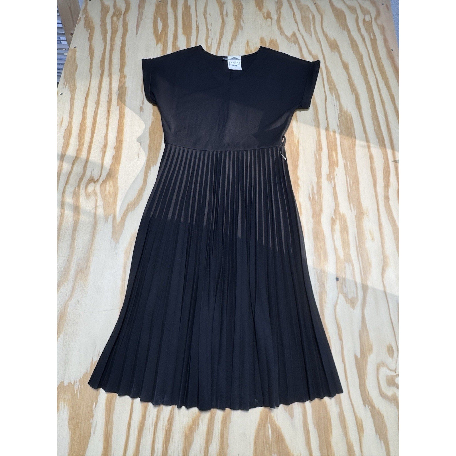 Elizabeth And Nicole Black Pleated Dress New Without Belt Women’s Size PM