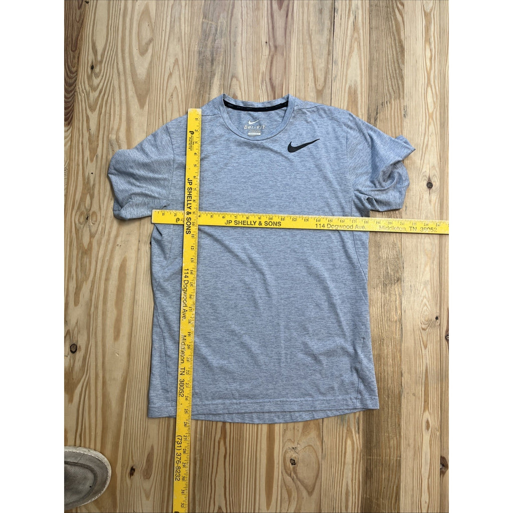 Nike Dri-Fit Men's Size Small Gray Pinstripe Short Sleeve Crew-Neck T-Shirt