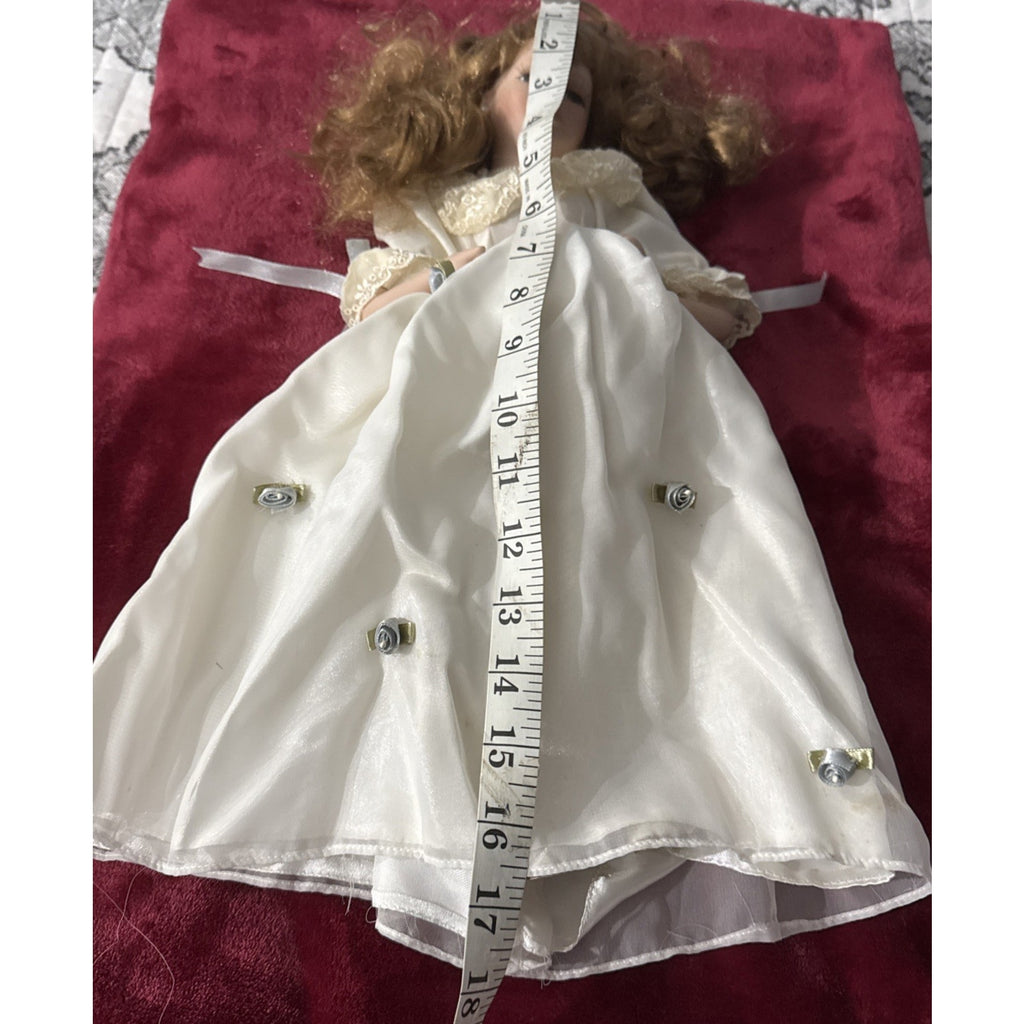 Avon 2000 Porcelain Bride Doll 18” White Wedding Gown Blonde Blue Eyes Vintage