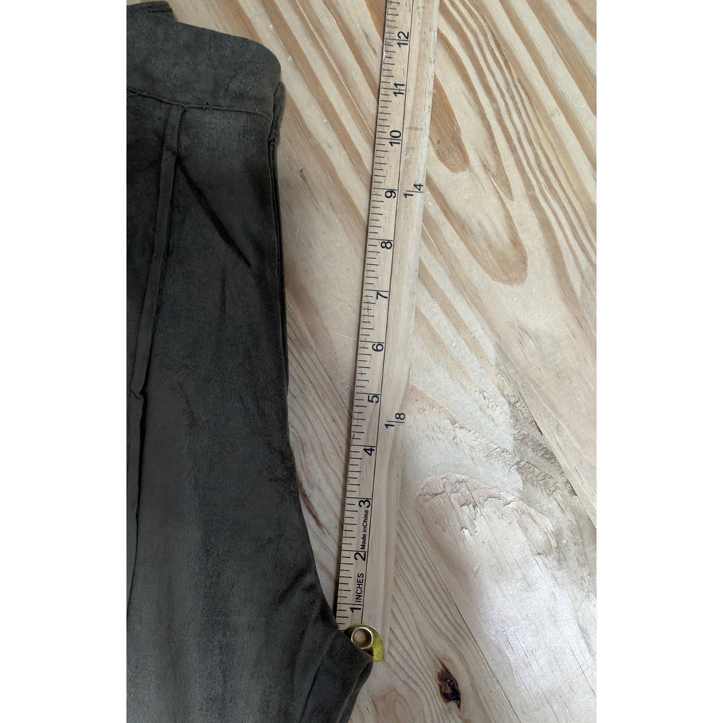 UMGEE Faux Suede Velvet green High Rise Flare pants with pockets Size Small