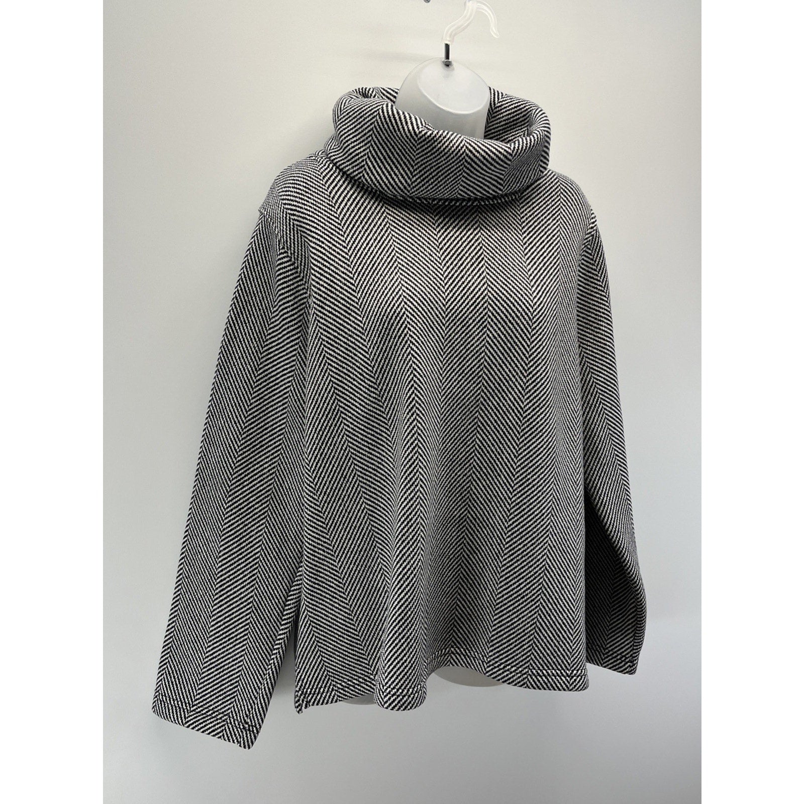 J.Crew Womens Sweatshirt Size 2X Long Sleeve Funnel Neck Herringbone