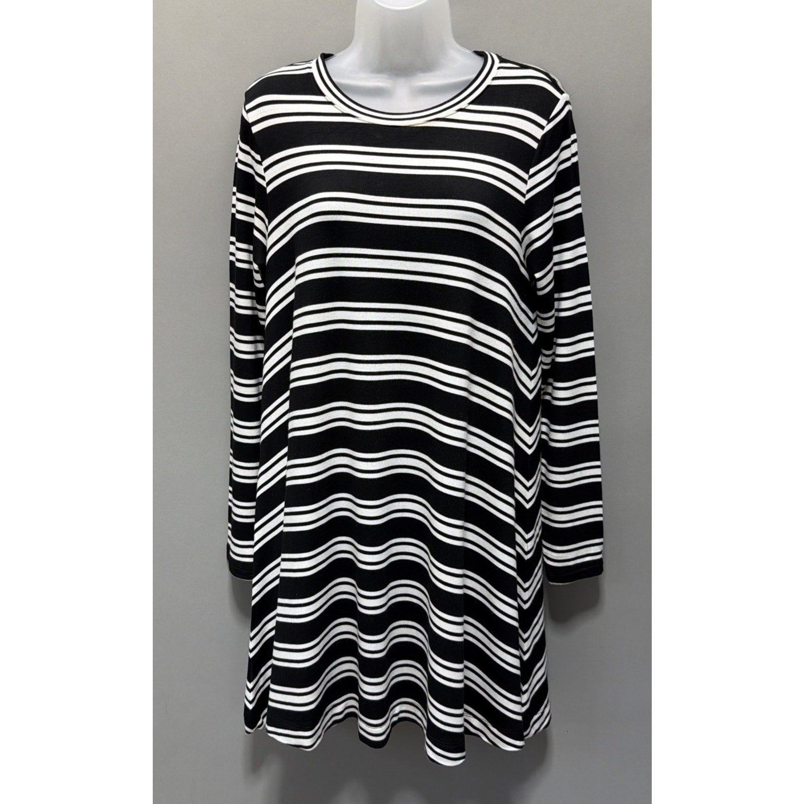 LOFT Outlet Lounge Dress S Black White Striped Swing Tunic Soft Stretch Casual