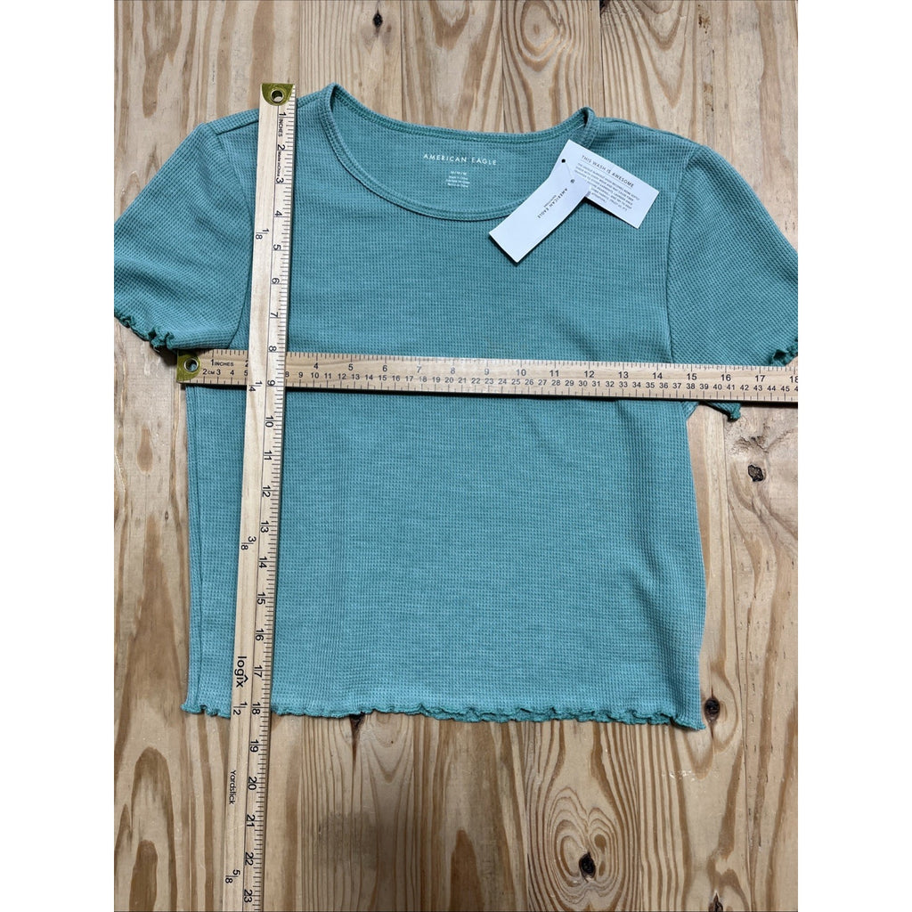 NWT AMERICAN EAGLE GREEN CROPPED RUFFLE TOP, M