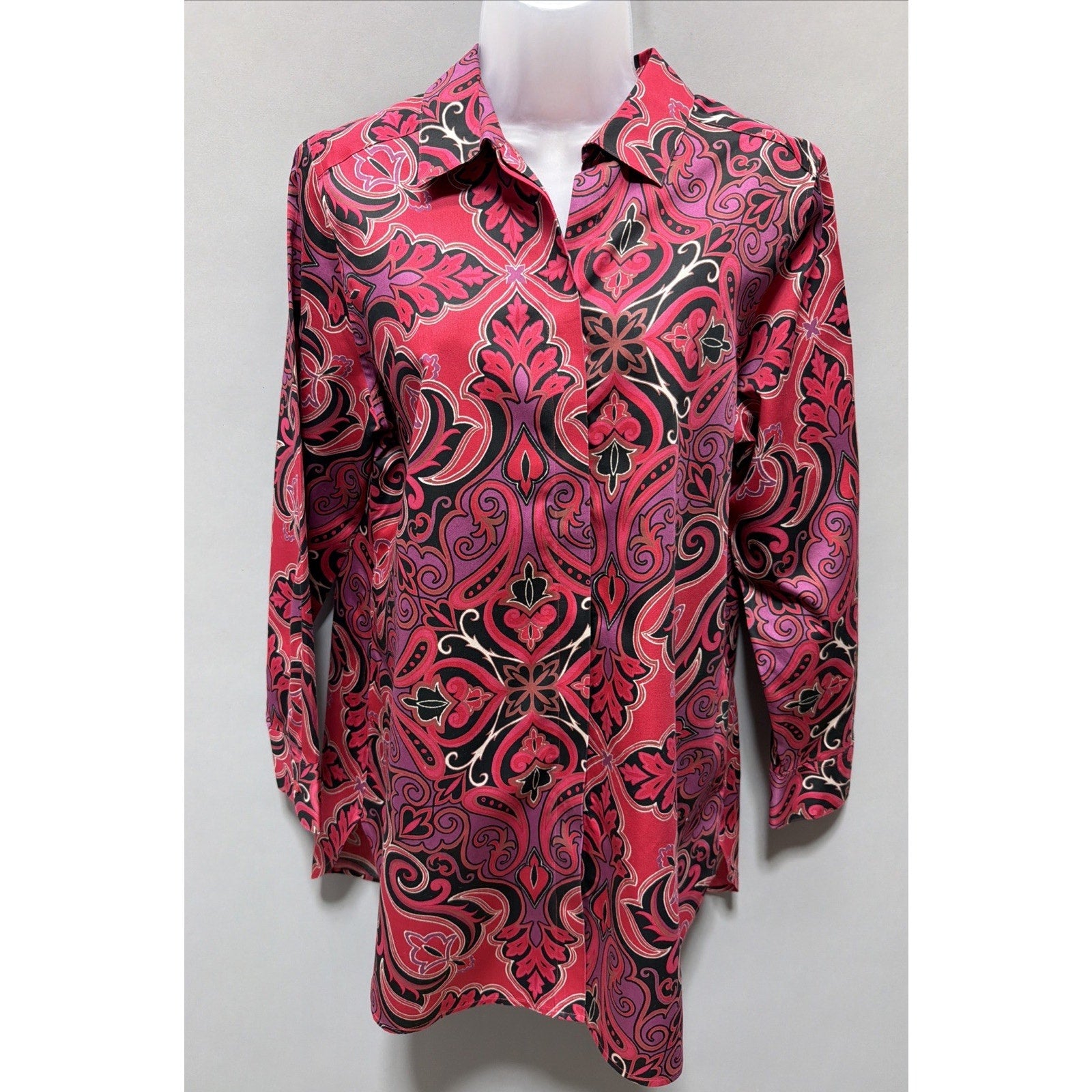 Chicos Red Paisley No Iron Long Sleeve Button Up Tunic Women’s Size 1 Medium