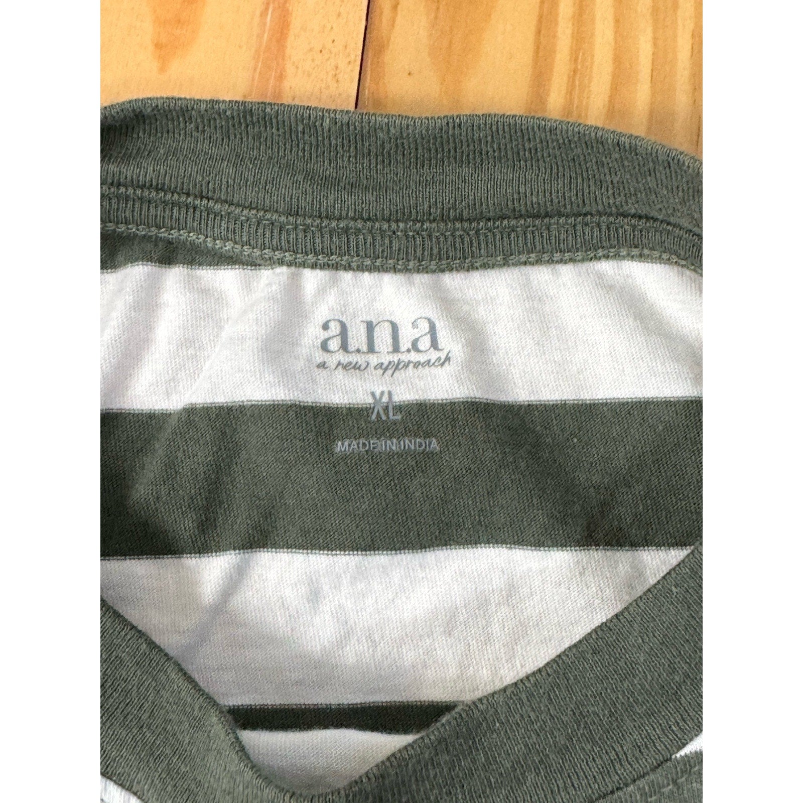 a.n.a. Green White Striped Shirt Short Sleeve Top Crew Neck Crop Women's XL New