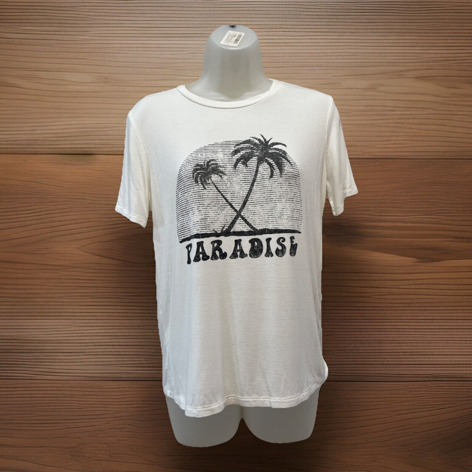 Le Lis Super Soft Bamboo Made Paradise Graphic T-Shirt Size M