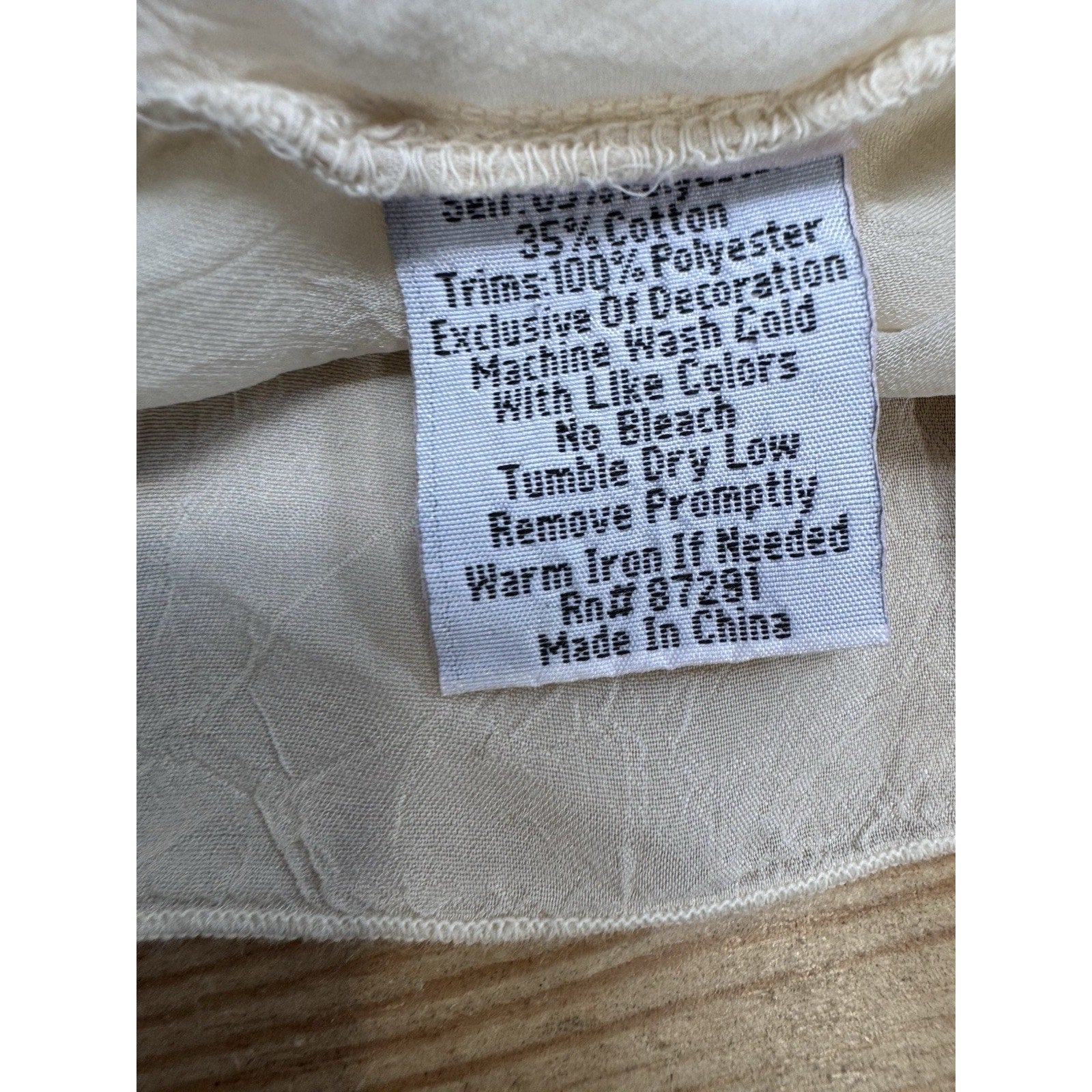 Johnny Was Embroidered Ivory Aztec Bohemian Jersey Blouse Women’s Size Small