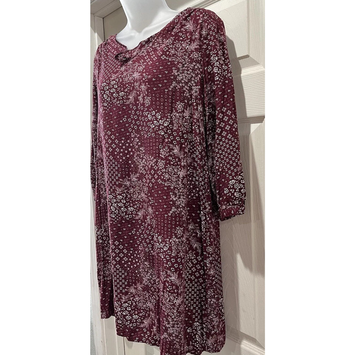 Old Navy Burgundy 3/4 Sleeve Floral Sheath Midi Dress Women's Size Medium