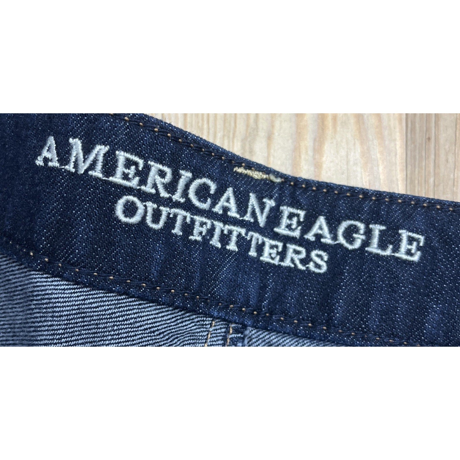 AE AMERICAN EAGLE MIDI STRETCH WOMENS JEAN SHORTS SIZE 6