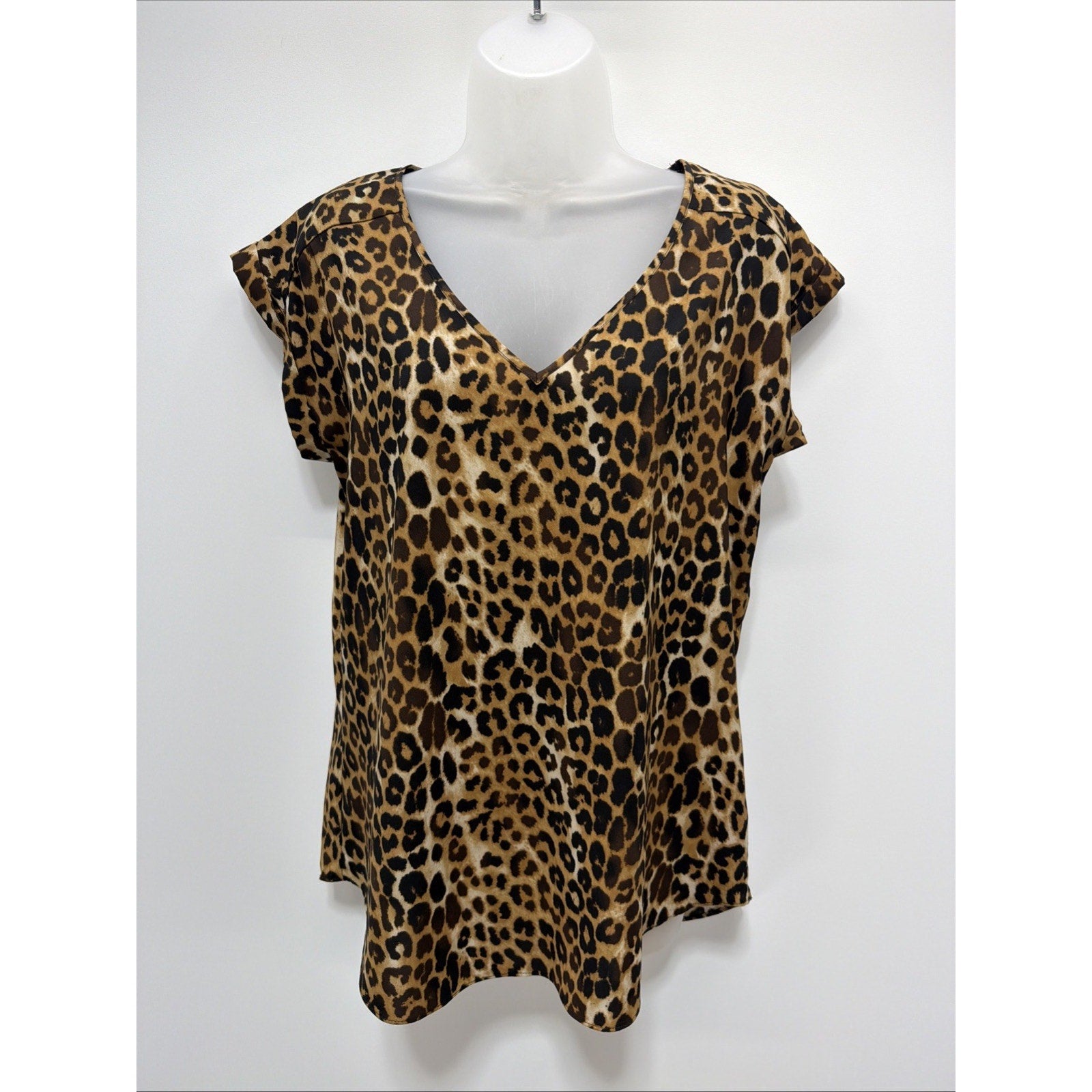 Express Shirt Women M Brown Cheetah Print Short Sleeve V Neck Blouse Stretch