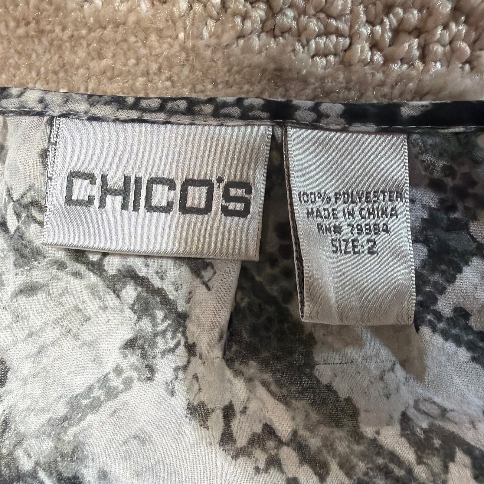 Chico’s 2 /L Top Animal Print Sheer Shell Lite Wt Elastic Hem Cut Out Sleeves