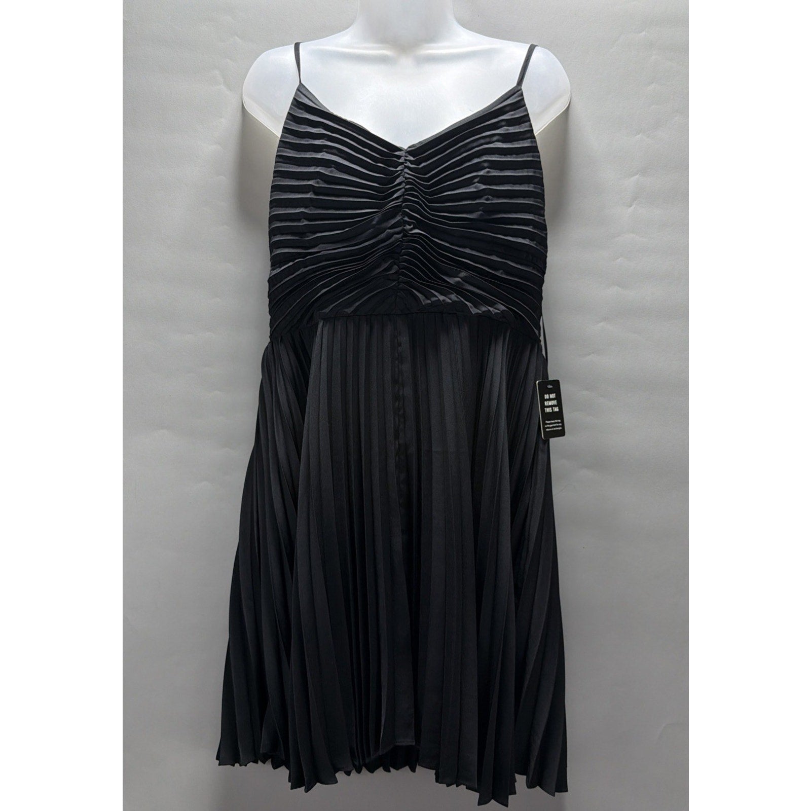 New Express Black V-neck Pleated Lined Mini Dress Size L NWT 88$ Msrp