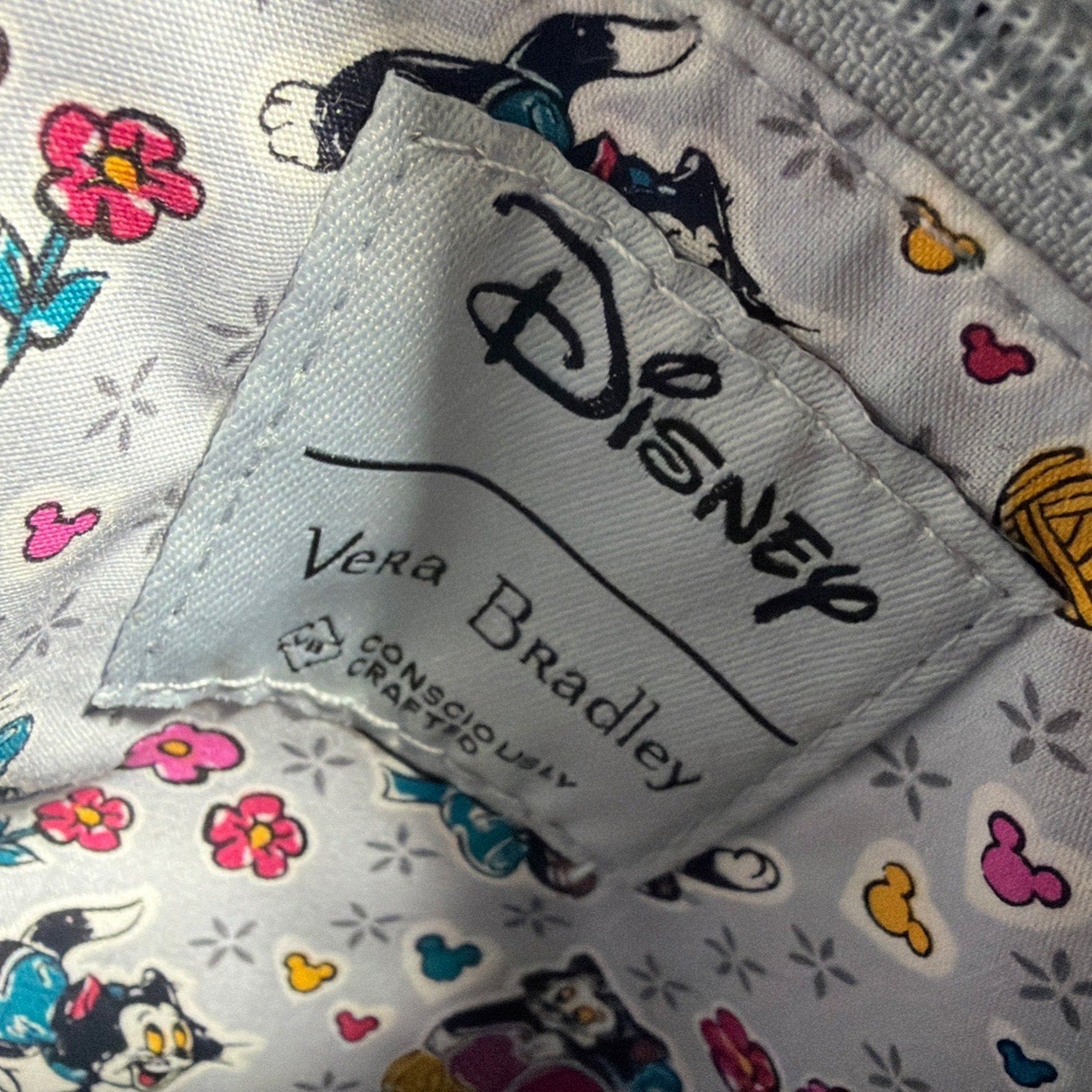 Vera Bradley Triple Compartment Crossbody Mickey Mouse Piccadilly Paisley Minnie