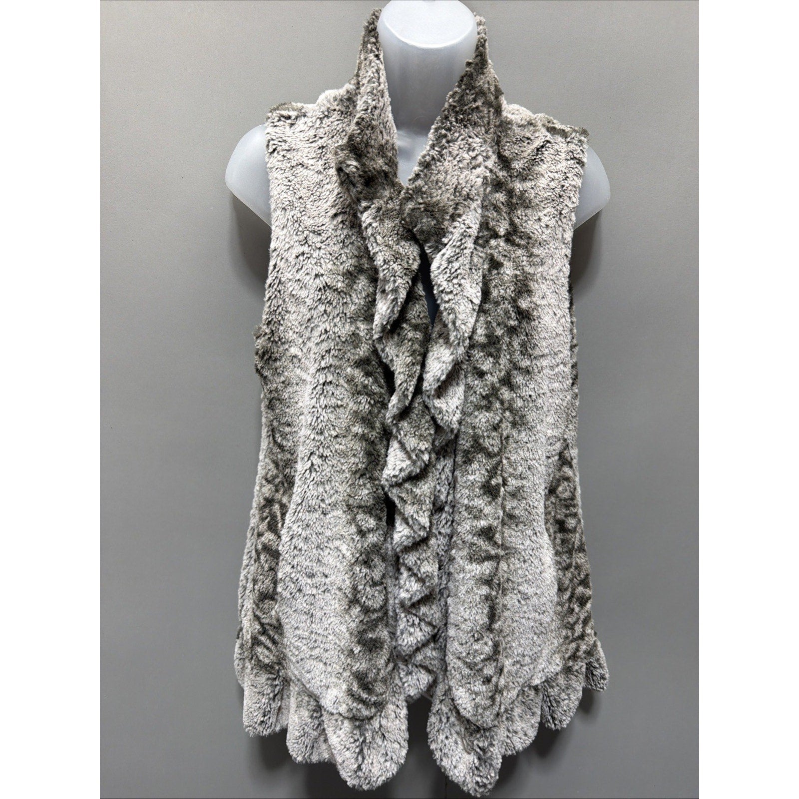 Multiples Animal Print Faux Fur Ruffled Vest Size Medium