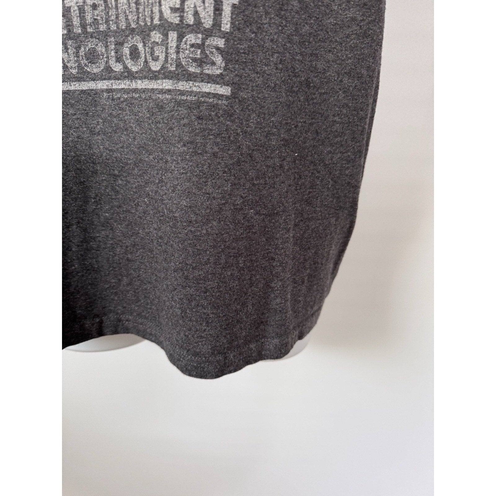 Atari Entertainment Technologies Gray 50/50 Cotton blend graphic Logo T-Shirt M