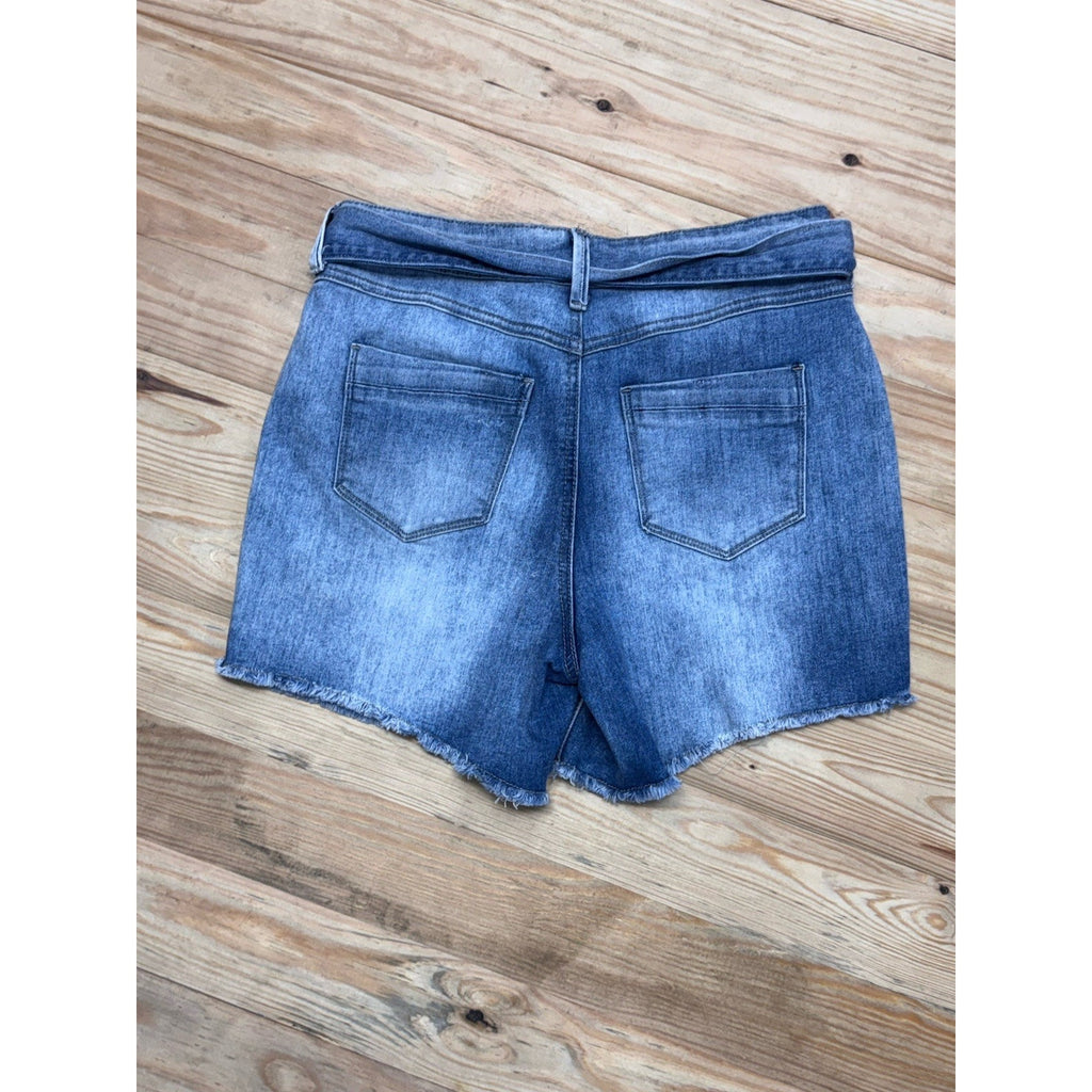Women Signature Studio Belted Blue Denim Shorts MidRise Sz 4